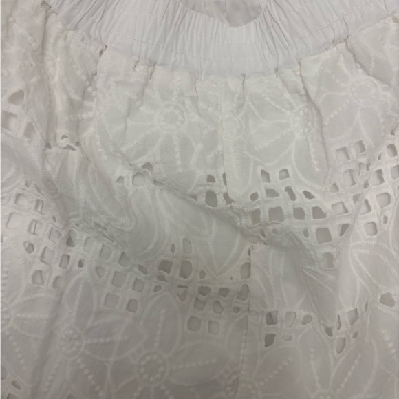 Galita Fashion - White Eyelet Women's 2-Piece Set - Picture 4 of 7